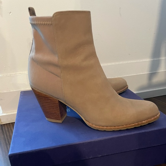 COPY - Stuart Weitzman ankle boots low heels beige size 8M - Picture 2 of 5